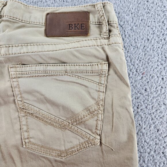 BKE Buckle Pants Mens 32 (33x29) Short Khaki Tyler Straight Chino Stretch - Picture 14 of 15